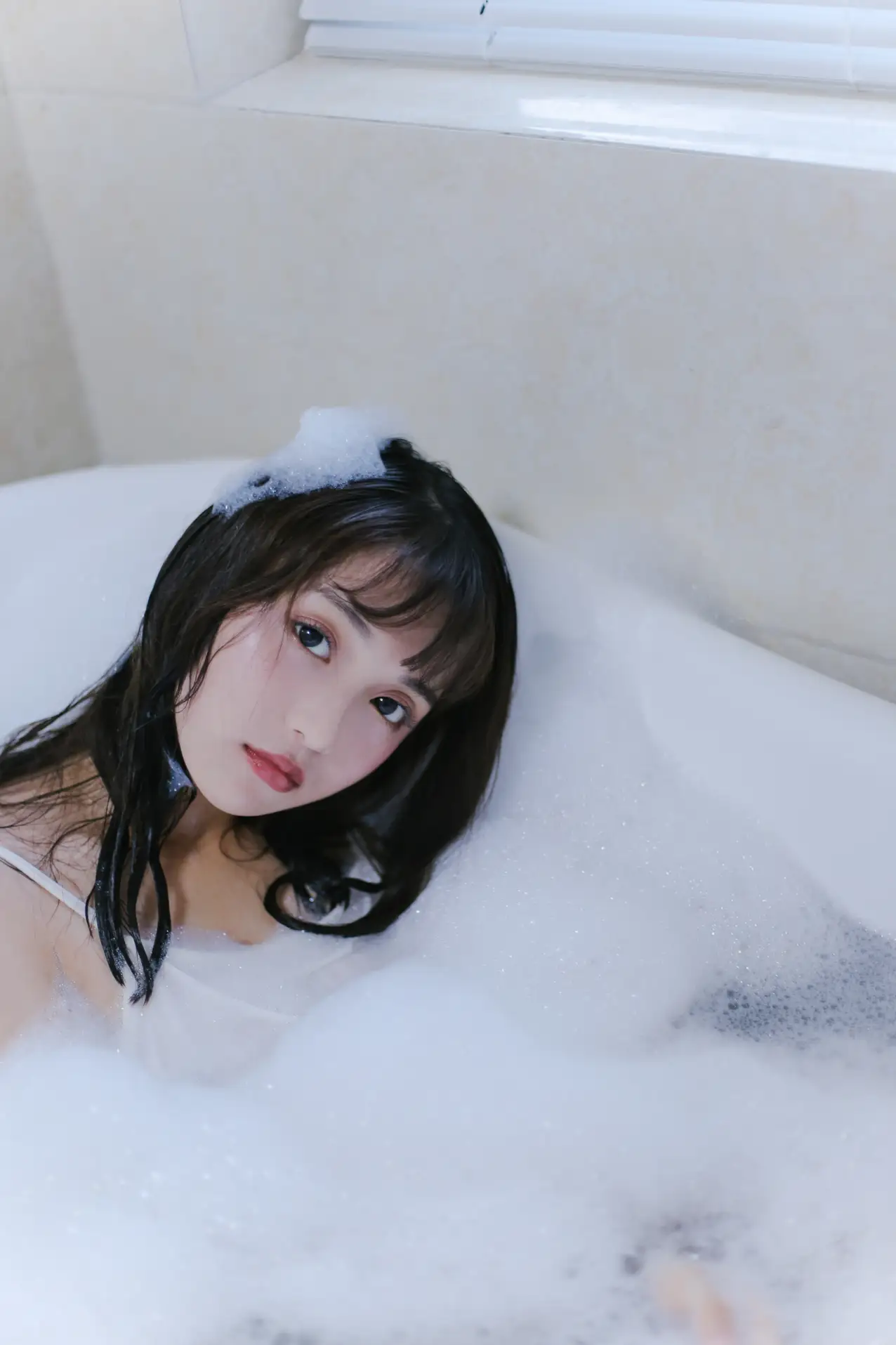 [YITUYU] 2022.08.25 Vol.1788 – Milk Bubble Bath a fish tail#[27P]-12